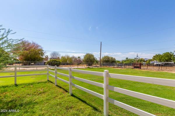 Waddell, AZ 85355,17348 W cochise Drive