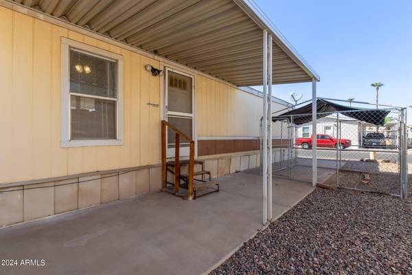 Chandler, AZ 85225,501 E RAY Road #211