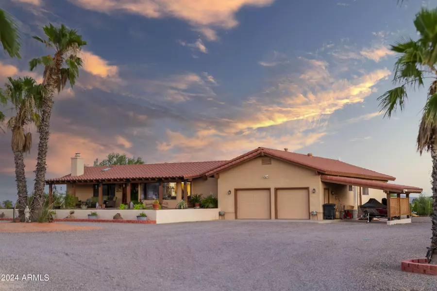 37481 S RANCHO CASITAS Road, Wickenburg, AZ 85390