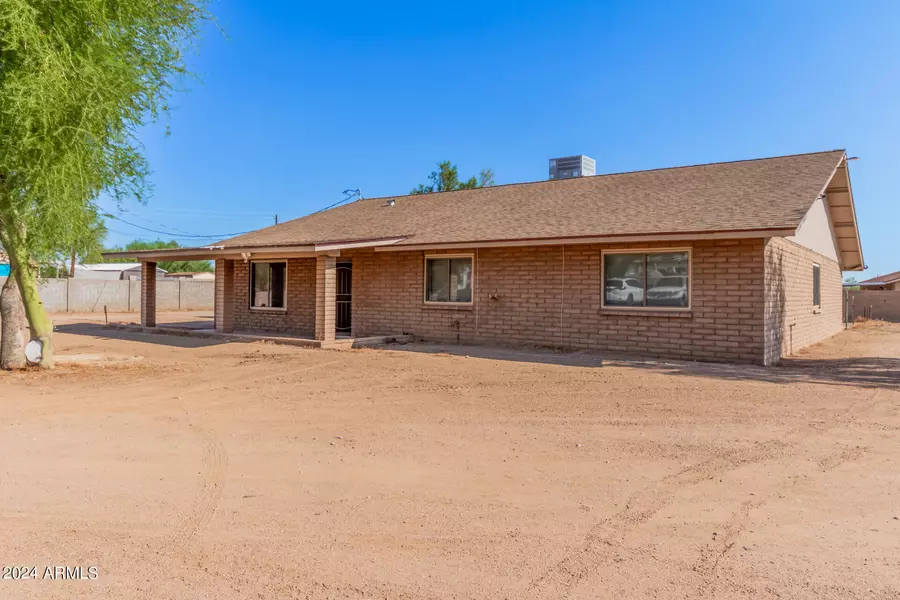 10337 E BROWN Road, Mesa, AZ 85207