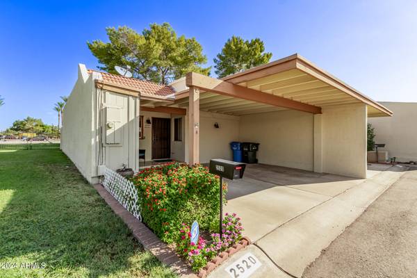 2520 W RUE DE LAMOUR Avenue, Phoenix, AZ 85029