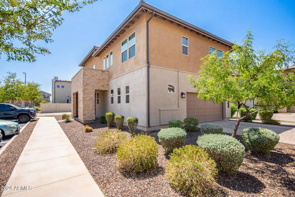 1976 S Follett Way, Gilbert, AZ 85295