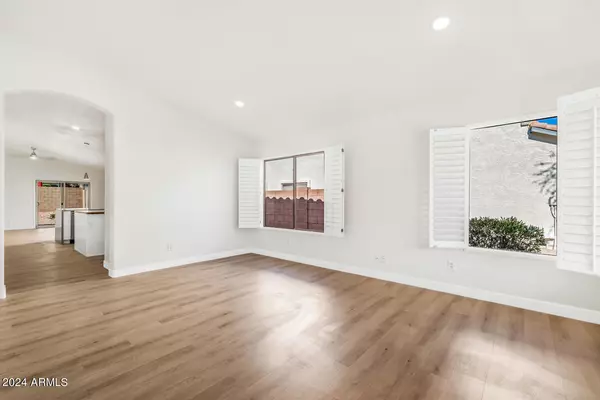 Glendale, AZ 85308,7464 W LONE CACTUS Drive