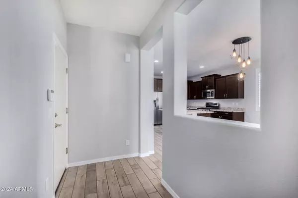 Chandler, AZ 85286,1936 S SYCAMORE Place