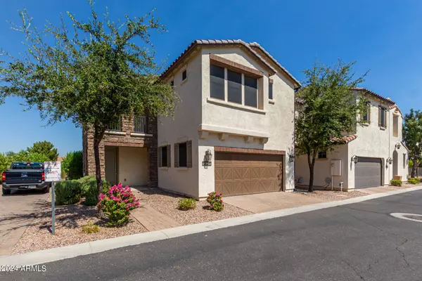Chandler, AZ 85286,1936 S SYCAMORE Place