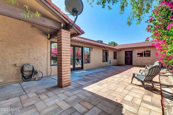 Phoenix, AZ 85044,12004 S Crow Court