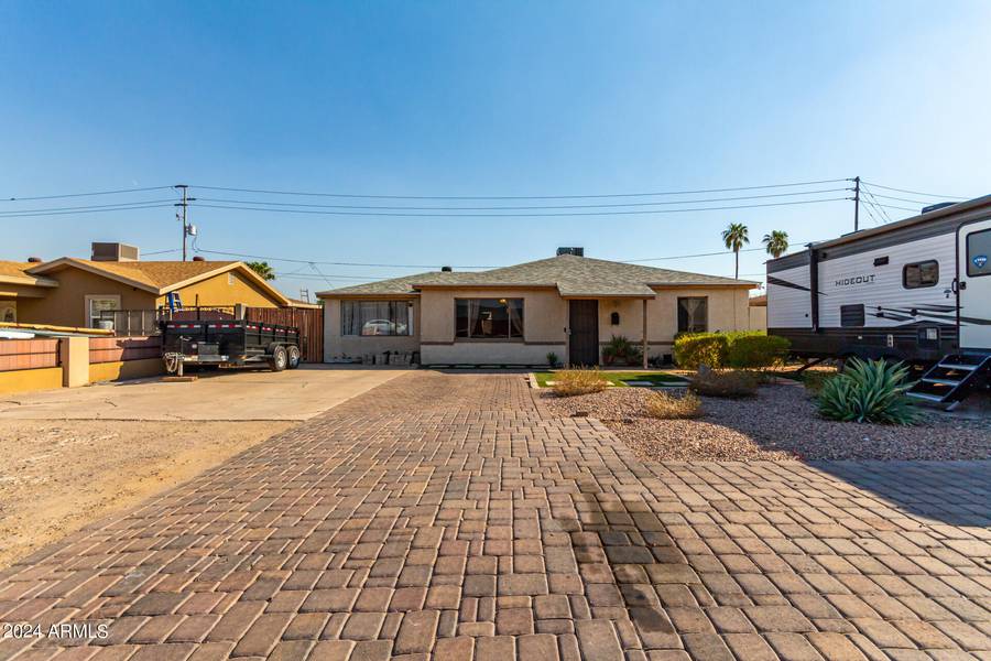 3035 W ROOSEVELT Street, Phoenix, AZ 85009