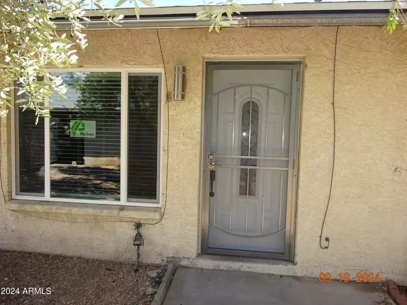 341 E VOGEL Avenue ##2, Phoenix, AZ 85020