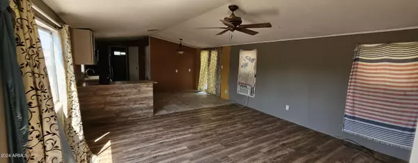 Phoenix, AZ 85042,2201 E ALTA VISTA Road