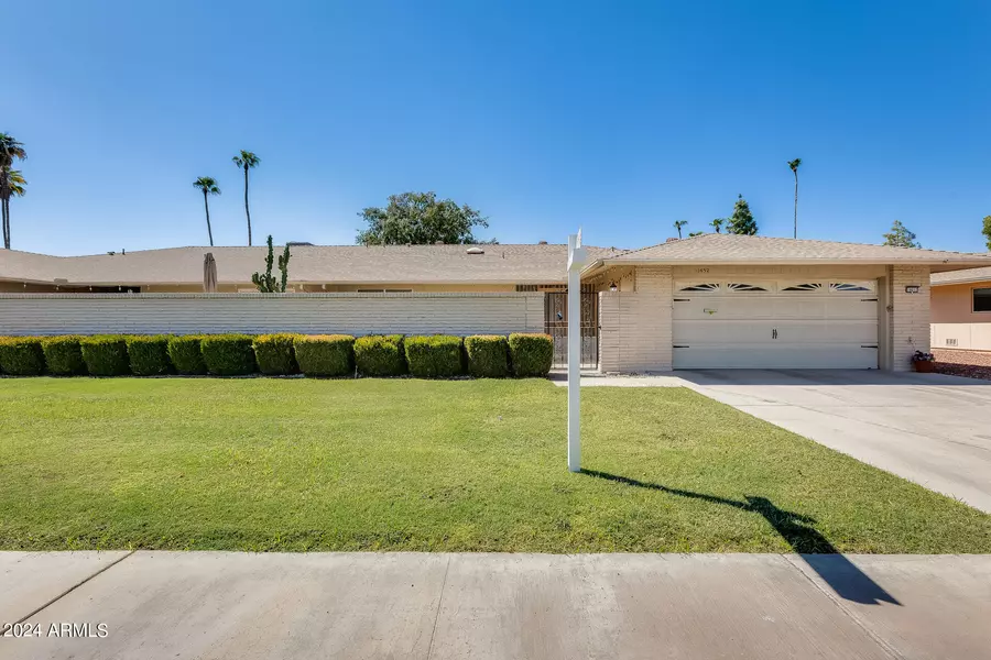 10652 W CAMPANA Drive, Sun City, AZ 85351