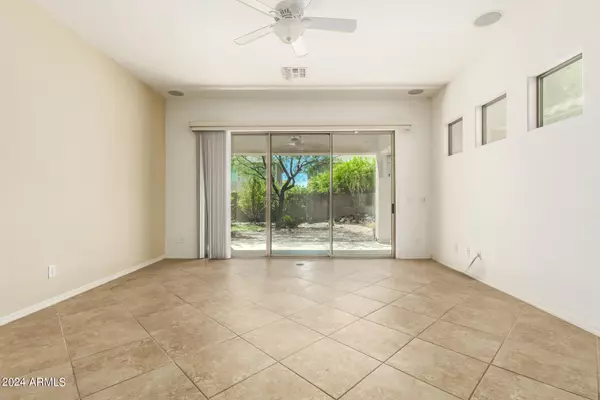 Phoenix, AZ 85086,4529 W VENTURE Court