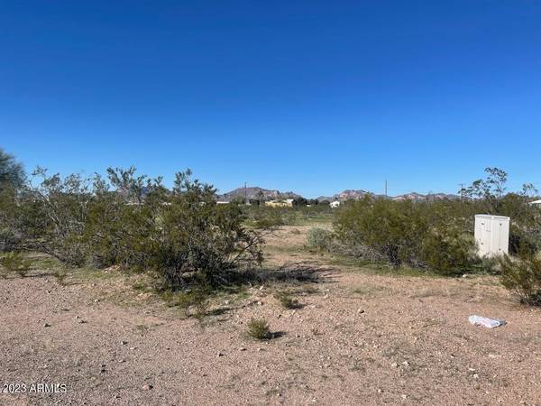 Apache Junction, AZ 85119,700 E Old West Highway (Approx) -- #-