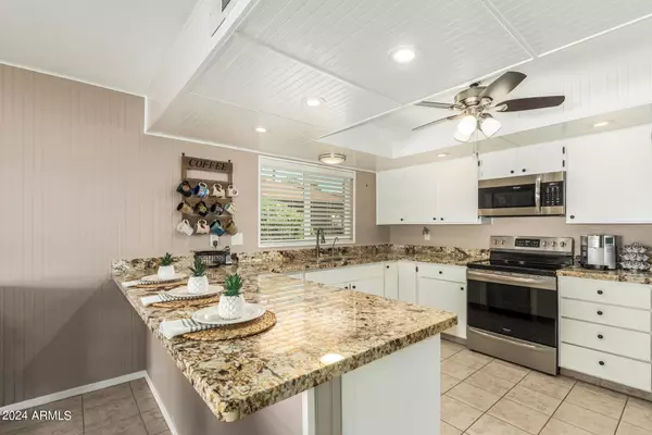 Sun Lakes, AZ 85248,25816 S JARDIN Drive