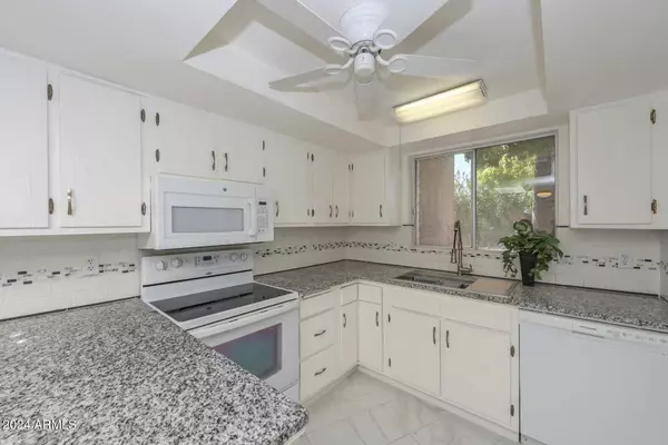 Phoenix, AZ 85037,4323 N 106TH Avenue