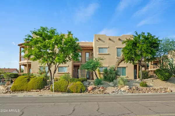 16545 E GUNSIGHT Drive #202, Fountain Hills, AZ 85268