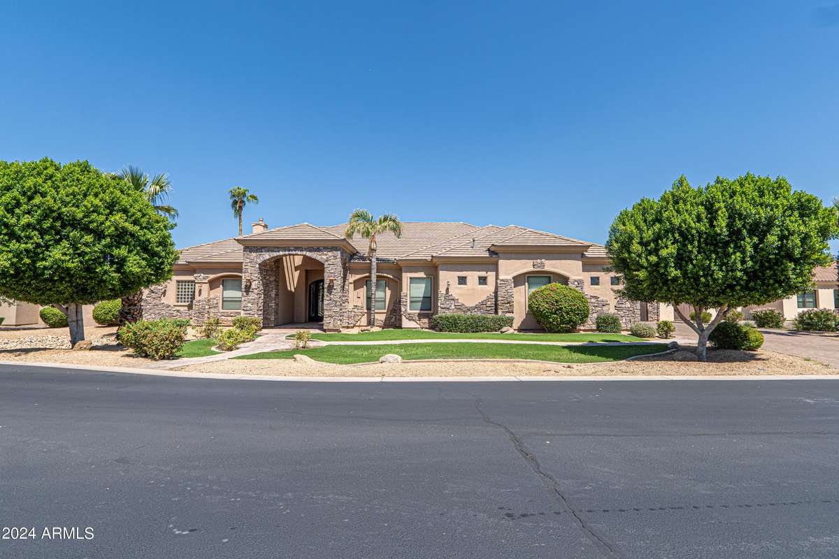 Chandler, AZ 85286,2816 E CAROB Drive