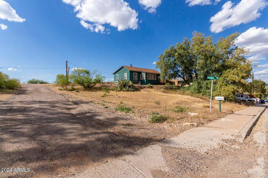 180 W Santa Cruz Street, Wickenburg, AZ 85390