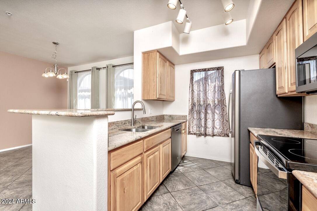 Tempe, AZ 85288,2401 E RIO SALADO Parkway #1098