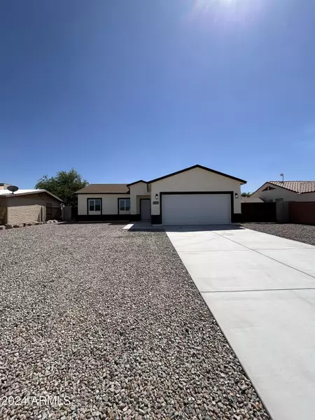 10019 W MONACO Boulevard, Arizona City, AZ 85123