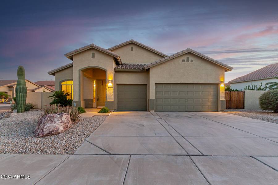 3383 W MORGAN Lane, San Tan Valley, AZ 85144