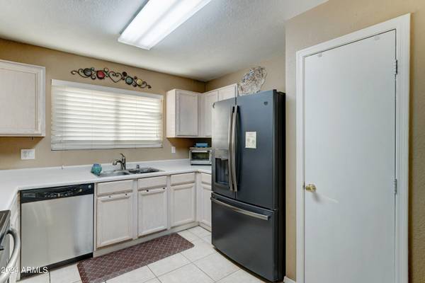 Chandler, AZ 85249,2432 E GLENEAGLE Drive