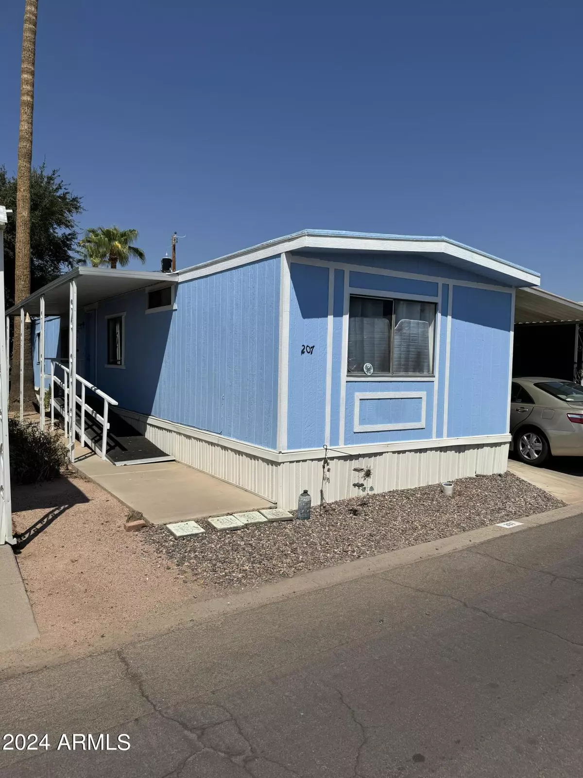 Mesa, AZ 85201,2121 N CENTER Street #207