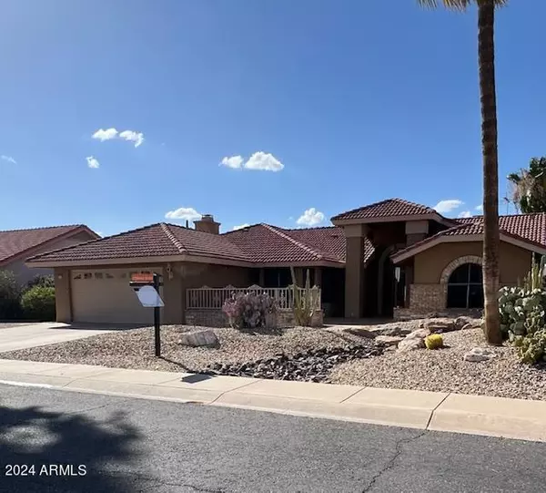 20034 N CROWN RIDGE Drive, Sun City West, AZ 85375