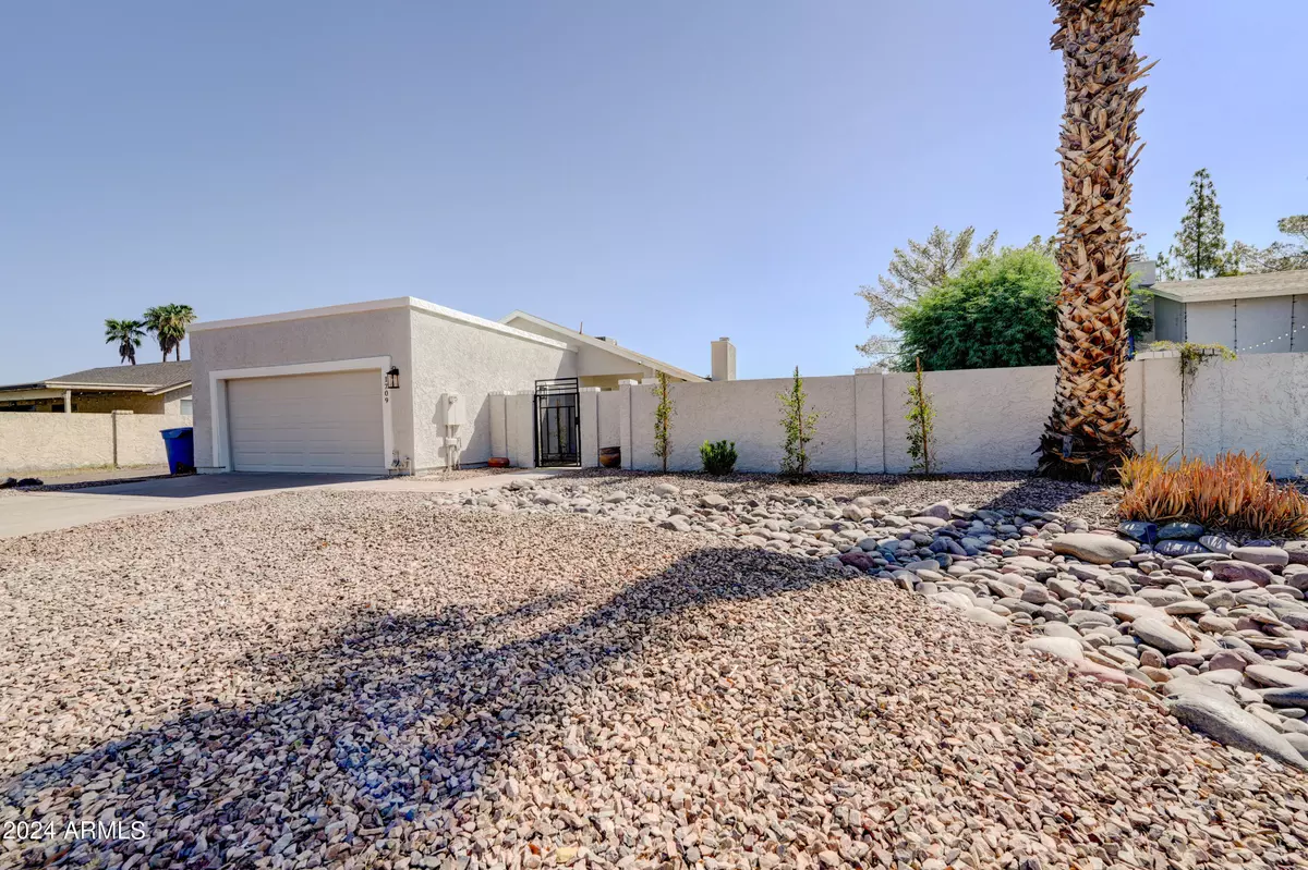 Chandler, AZ 85225,1709 N PLEASANT Drive