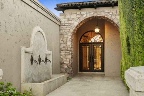 Paradise Valley, AZ 85253,6324 N 48TH Place