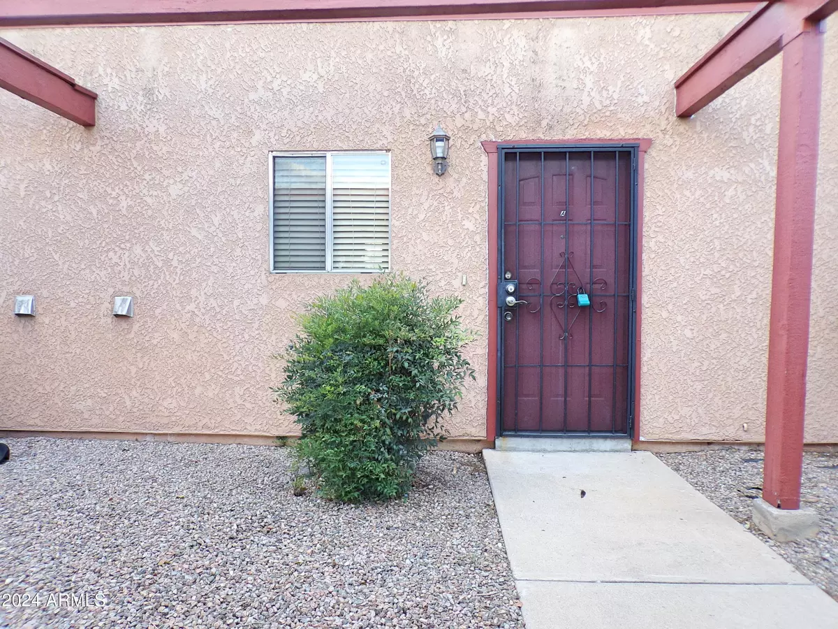 Sierra Vista, AZ 85635,1205 PLAZA MARIA -- #A