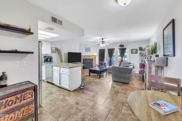 Gilbert, AZ 85233,250 W JUNIPER Avenue #22