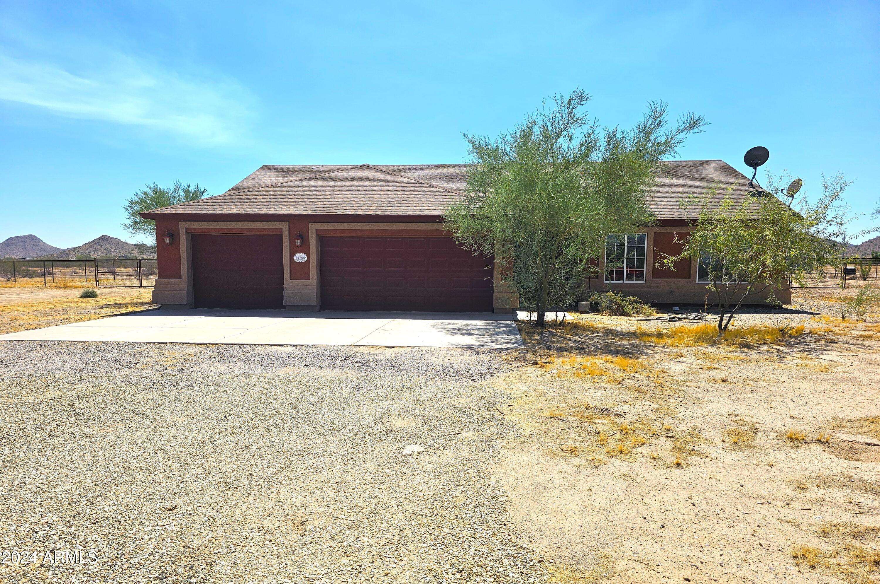 56765 W PAPAGO Road, Maricopa, AZ 85139