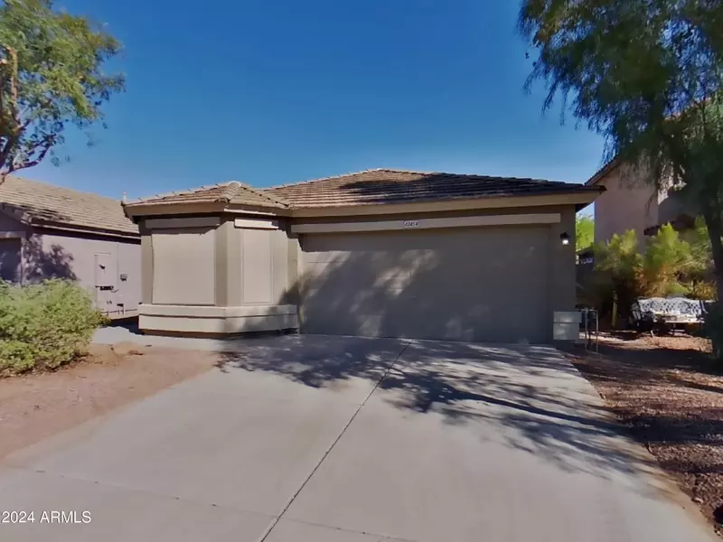 42454 W SUNLAND Drive, Maricopa, AZ 85138