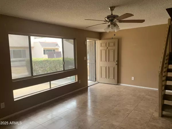 Mesa, AZ 85202,2155 W FARMDALE Avenue #8