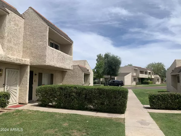 Mesa, AZ 85202,2155 W FARMDALE Avenue #8