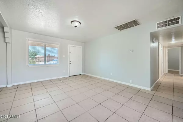 Phoenix, AZ 85021,9845 N 18TH Avenue