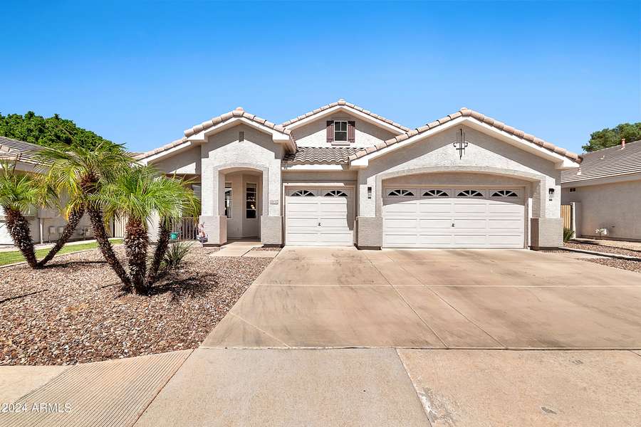 1632 E ROBINSON Way, Chandler, AZ 85225