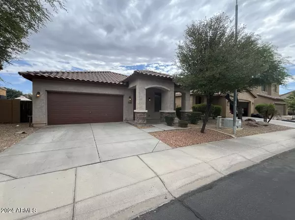 4135 E BELLERIVE Drive, Chandler, AZ 85249