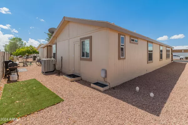 Surprise, AZ 85378,11596 W SIERRA DAWN Boulevard #25