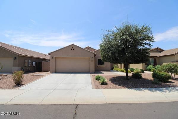 18473 W Young Street, Surprise, AZ 85388