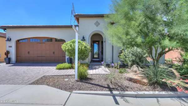 35532 N SUNSET Trail, San Tan Valley, AZ 85140