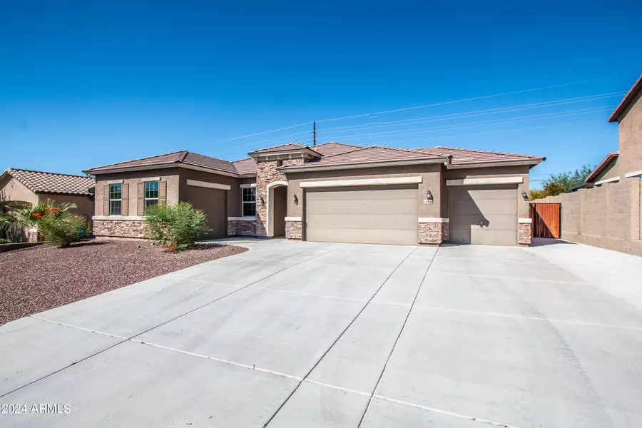 43856 N HUDSON Trail, New River, AZ 85087