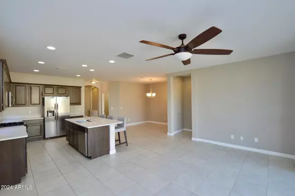 Maricopa, AZ 85138,41296 W Jenna Lane