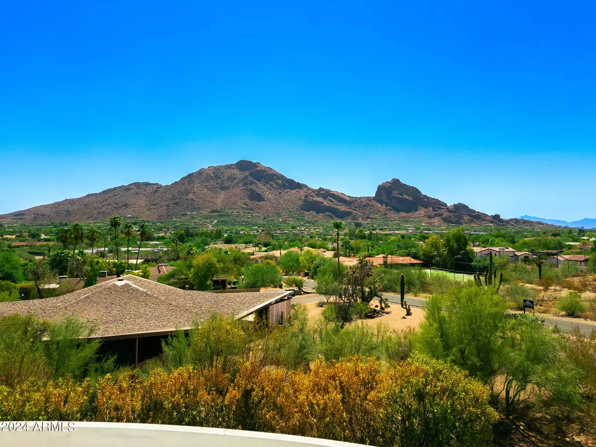 Paradise Valley, AZ 85253,6841 N 58TH Place #--