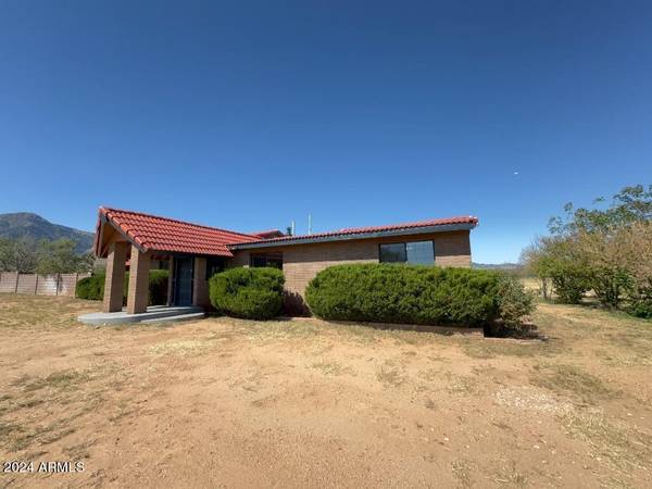 Hereford, AZ 85615,6730 S CALLE DE LA CEREZA --