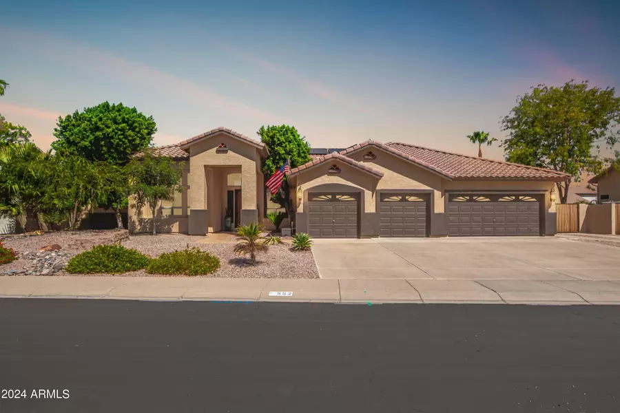 552 E CONSTITUTION Drive, Gilbert, AZ 85296