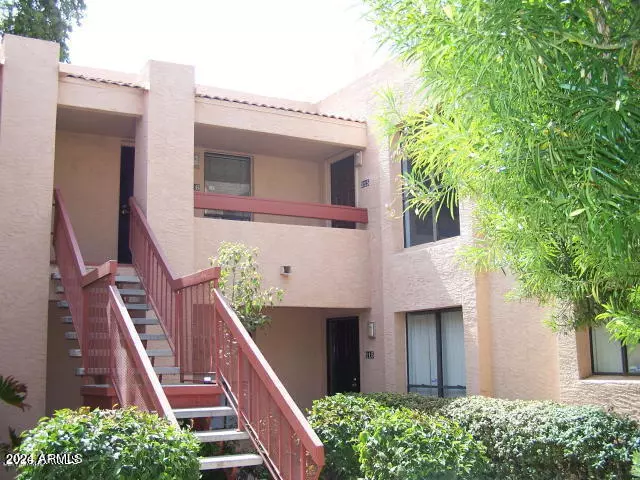 3131 W COCHISE Drive #215, Phoenix, AZ 85051