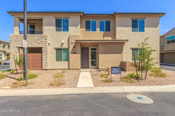 Gilbert, AZ 85297,733 E LARK Street #201