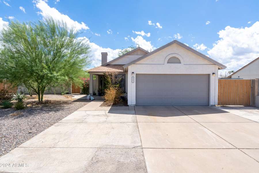 5217 W ASTER Drive, Glendale, AZ 85304