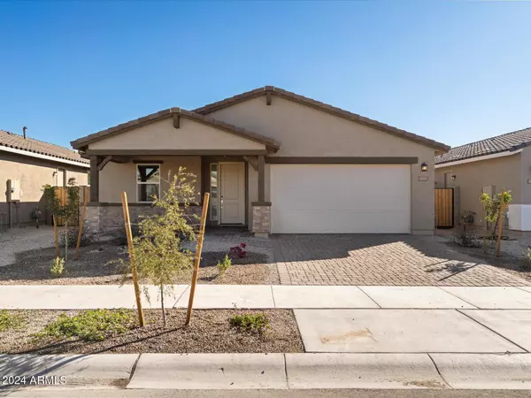 39 S 175th Avenue, Goodyear, AZ 85338